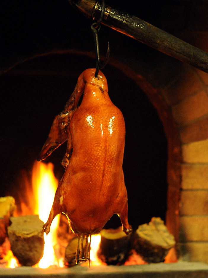 Hanging-oven roast duck